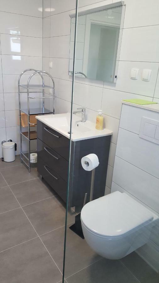 Apartmani Krajinovic クルク エクステリア 写真